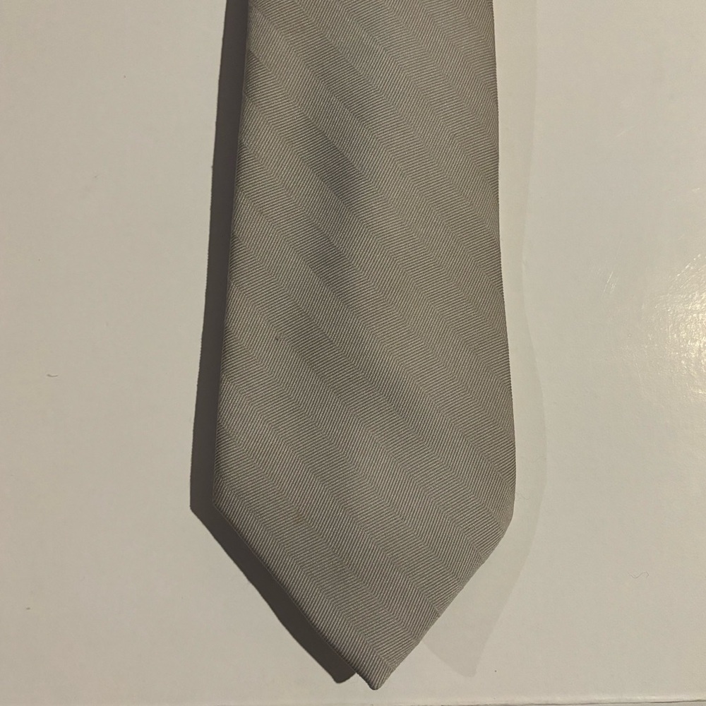 Gray striped polyester tie